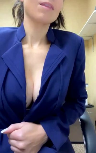 Cum And Meet Me In The Office