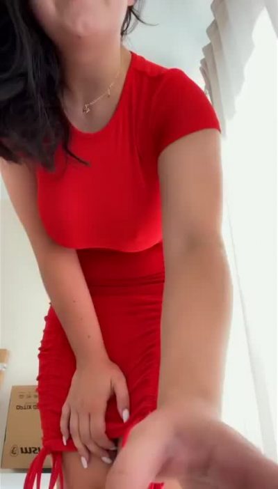 How Do I Look In Red?