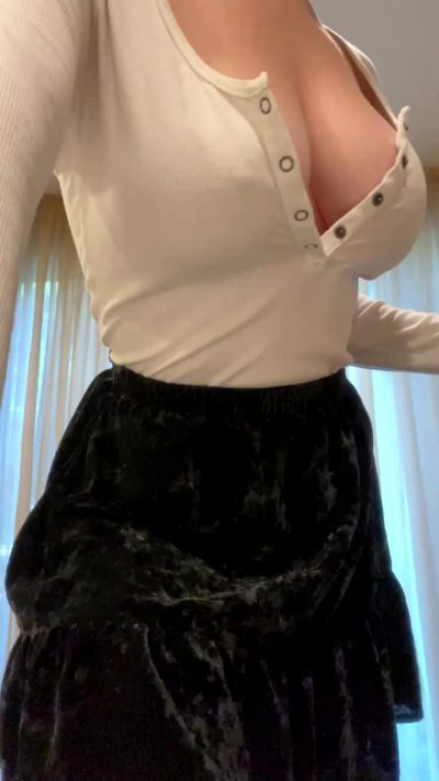 How I Showed Up To My Date Last Week—he’s A Dick To Me, But I’m Such A Slut For His Big Cock🤤filled Me Up In A Public Park And I Paid For Lunch To Thank Him For Breeding Me So Good💕