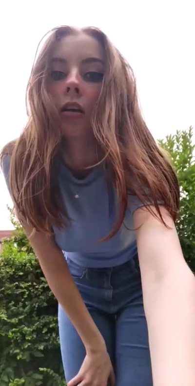 I Like Having Sex Outside, Want To Try It? 😋