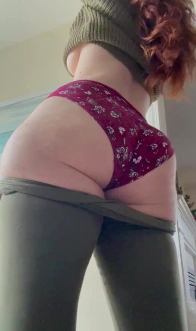 Leggings Pulled Down And Jiggling My Big Booty