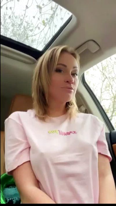 Say Hi If U Would Fuck Me In The Car