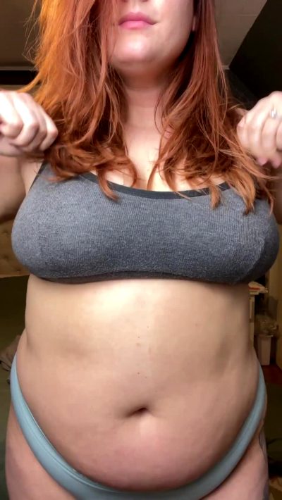 Some Jiggles To Start Your Week :)
