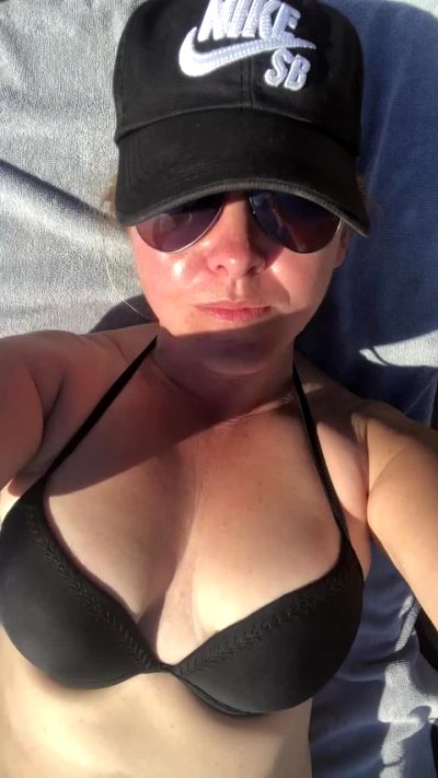 Would You Like To Come To My Pool And Service This 42 Yo Stepmilf?
